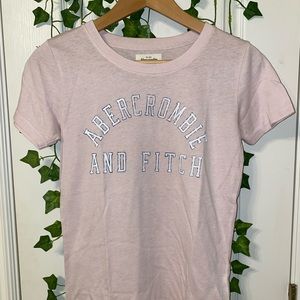 Women’s pink T-shirt